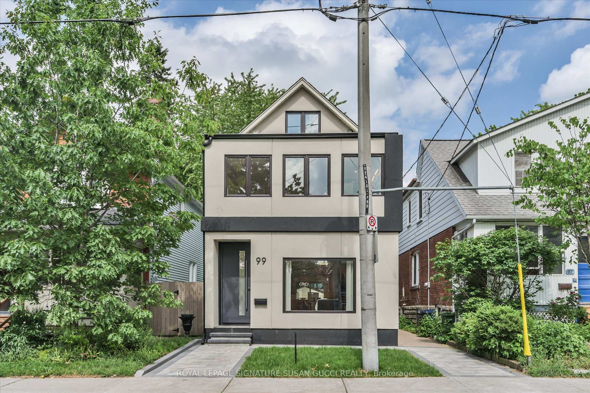 99 Chisholm Avenue, Toronto E03, ON M4C 4V6