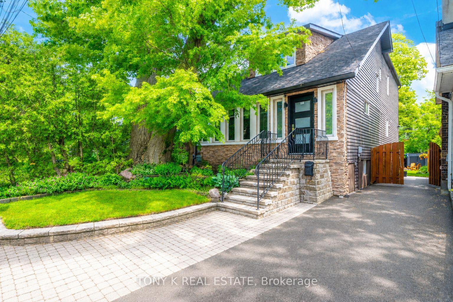 111 Eastwood Avenue, Toronto E06, ON M1N 3H4