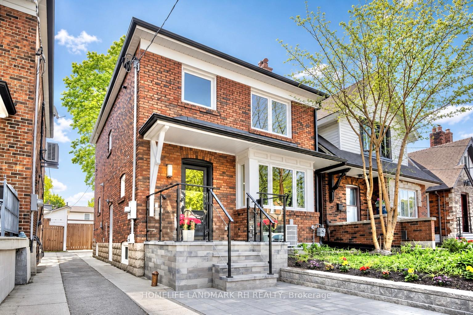 55 Chilton Road, Toronto E03, ON M4J 3C7