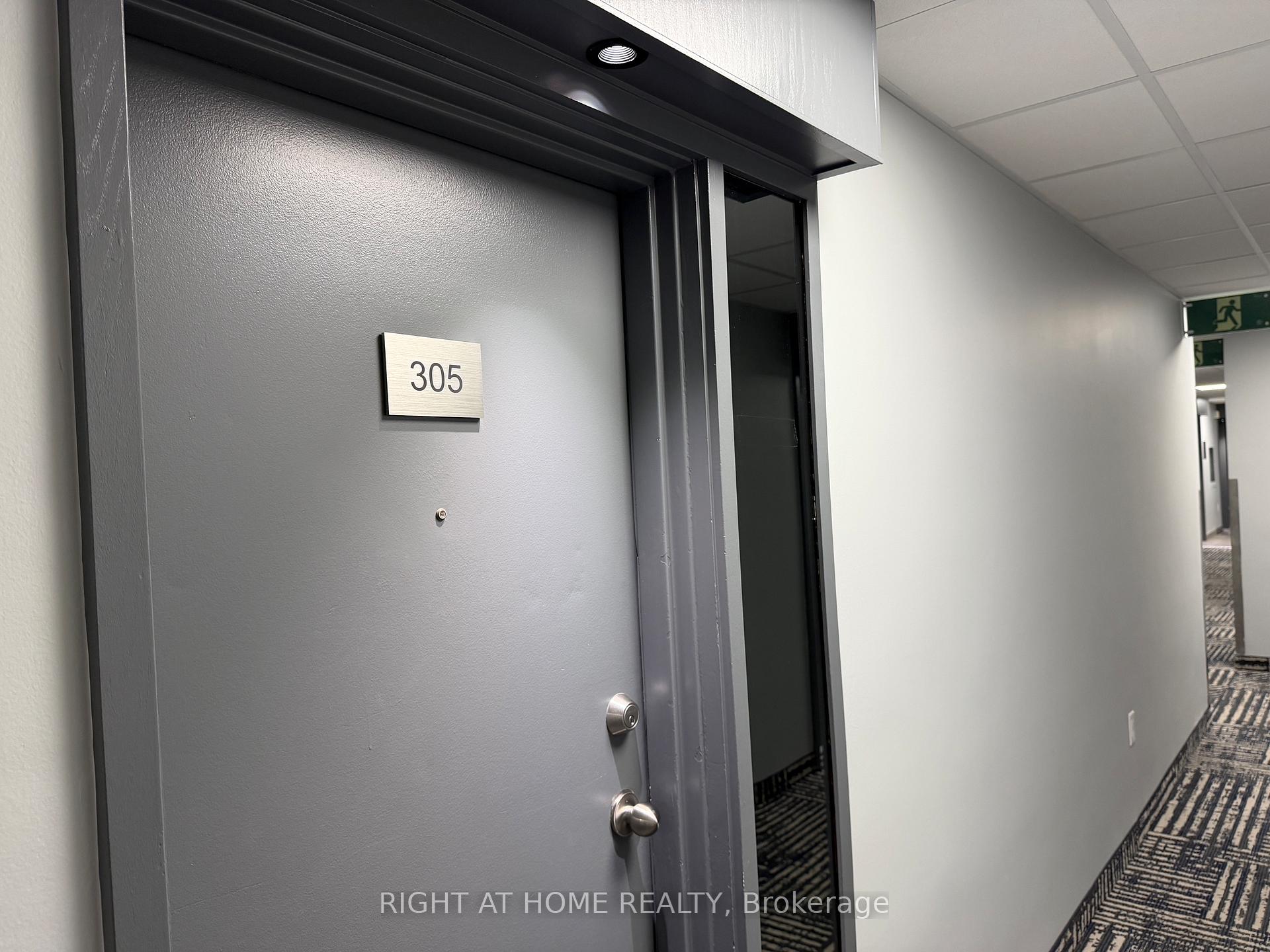 4064 Lawrence Avenue E 305, Toronto E10, ON M1E 4V6