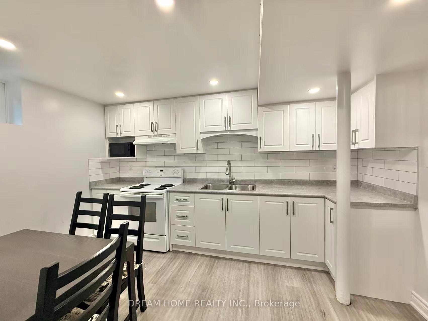 5 Horizon Crescent Basement, Toronto E05, ON M1T 2G2