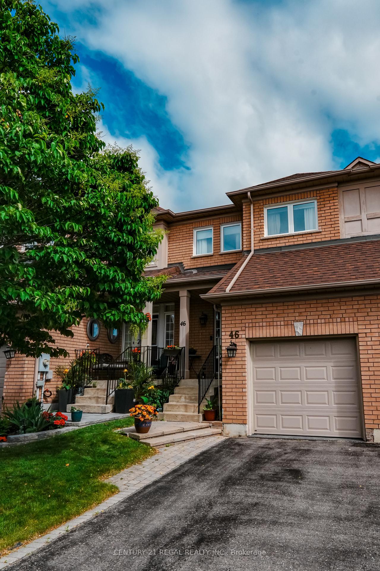 46 Blacksmith Lane, Whitby, ON L1P 1N1