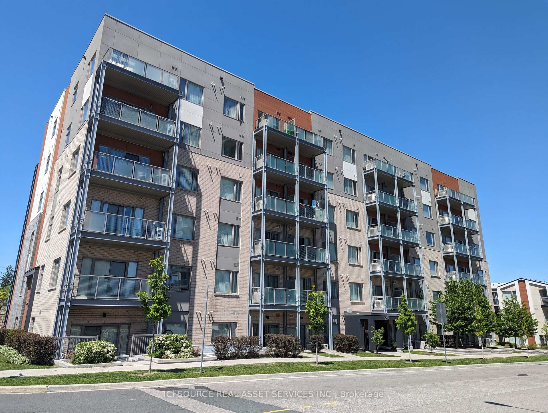 20 Orchid Place Drive 209, Toronto E11, ON M1B 0E1
