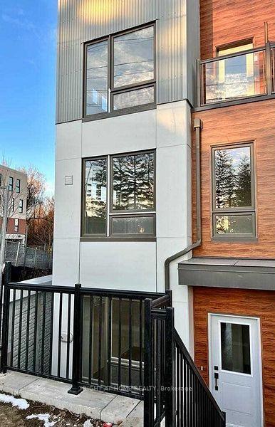 1666 Pleasure Valley Path, Oshawa, ON L1G 4X8