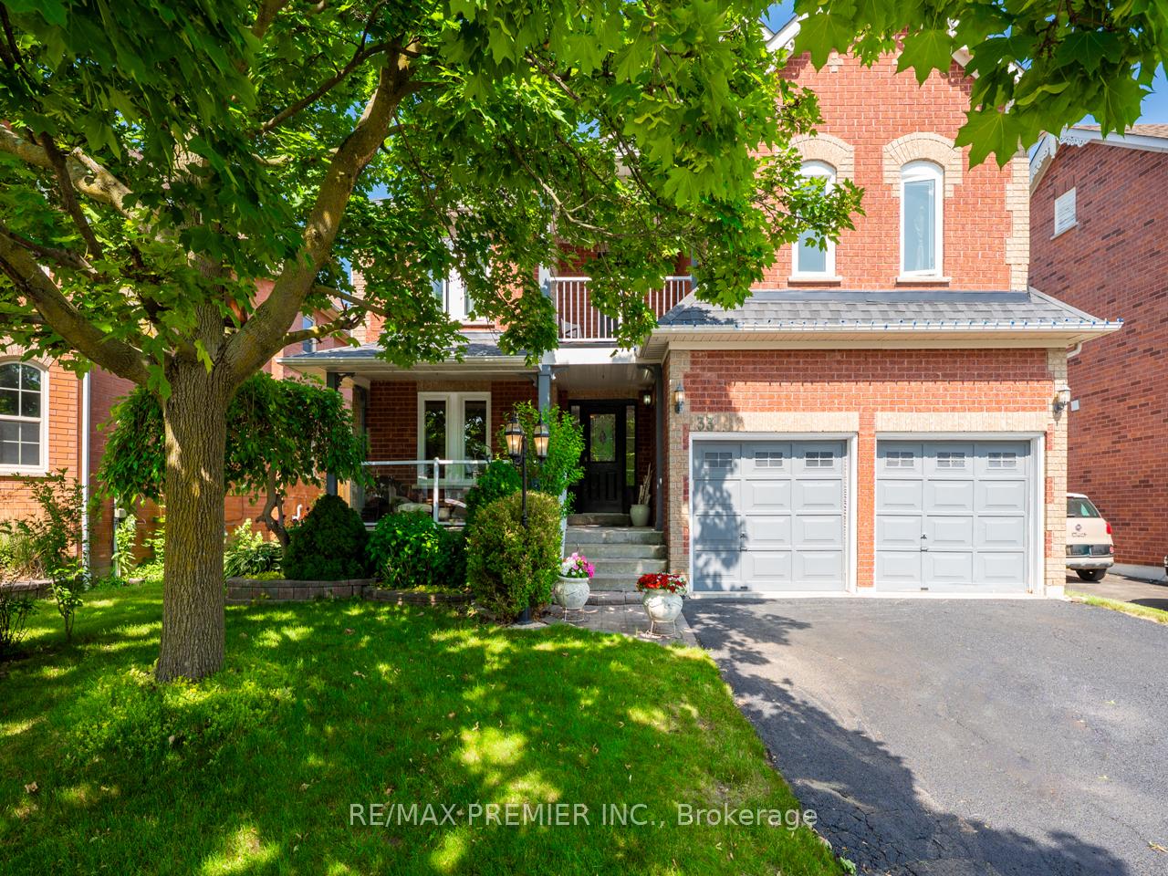 33 Watford Street, Whitby, ON L1M 1E6