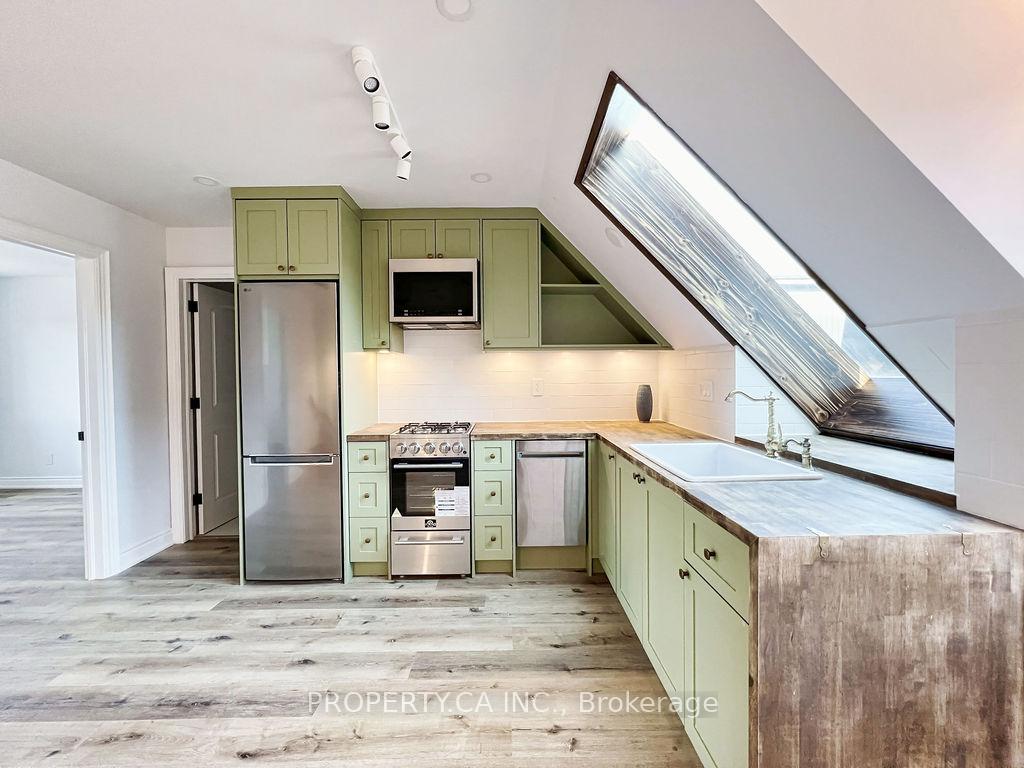 340 Main Street Laneway Apt, Toronto E02, ON M4C 4X7