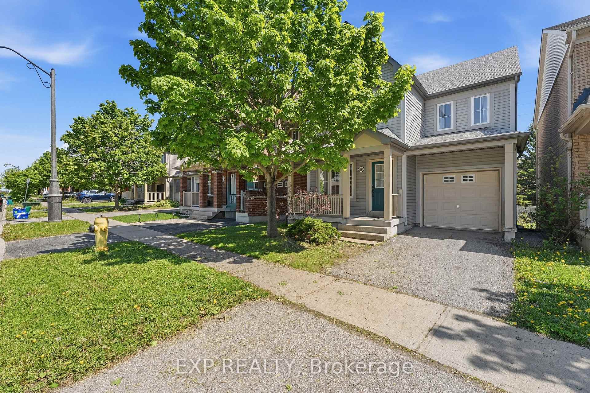 1957 Secretariat Place, Oshawa, ON L1L 1C7