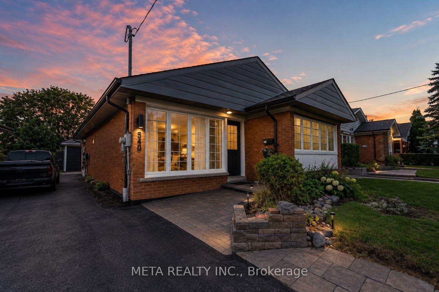 540 Mccowan Road Main Floor, Toronto E09, ON M1J 1J8