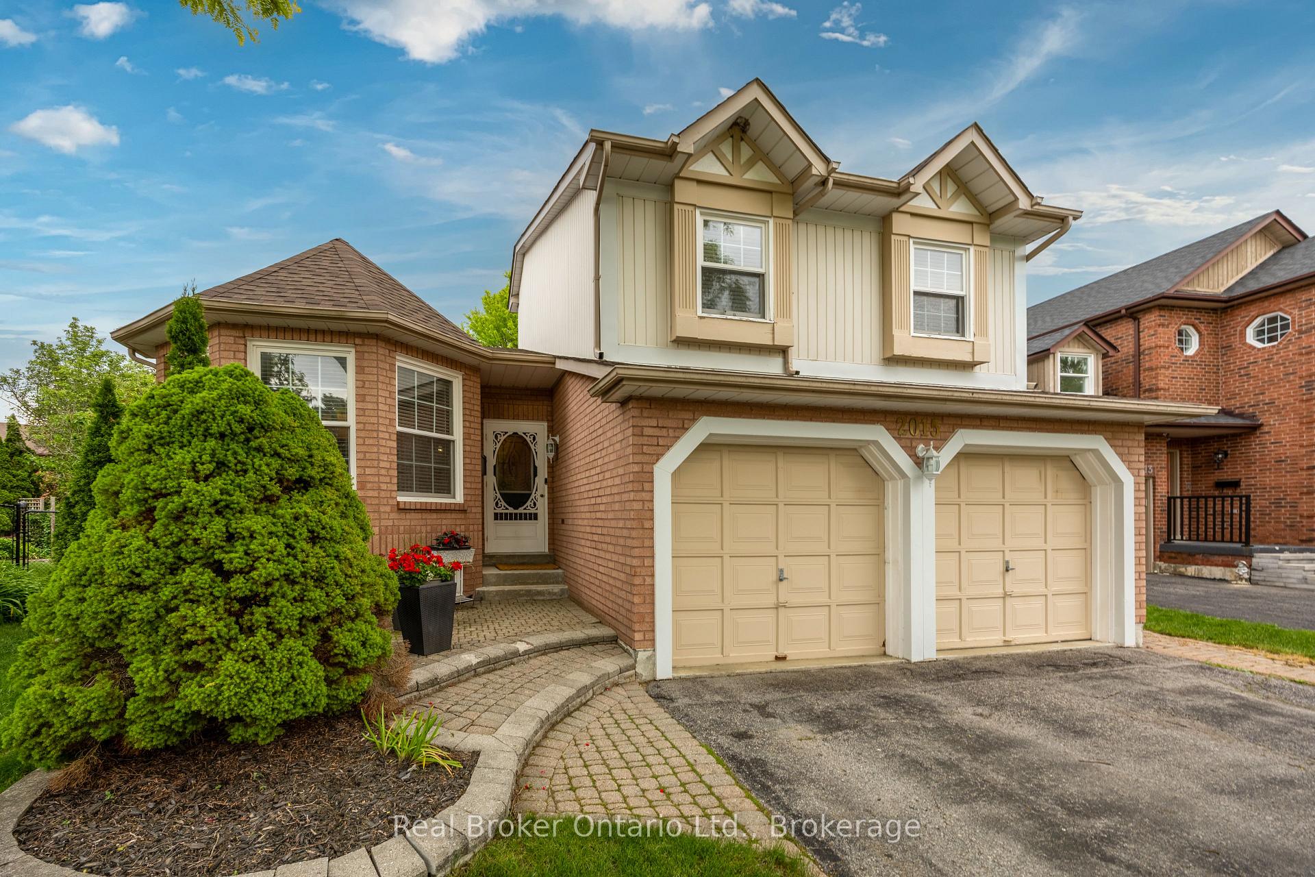 2015 Blairwood Court, Pickering, ON L1X 2S3