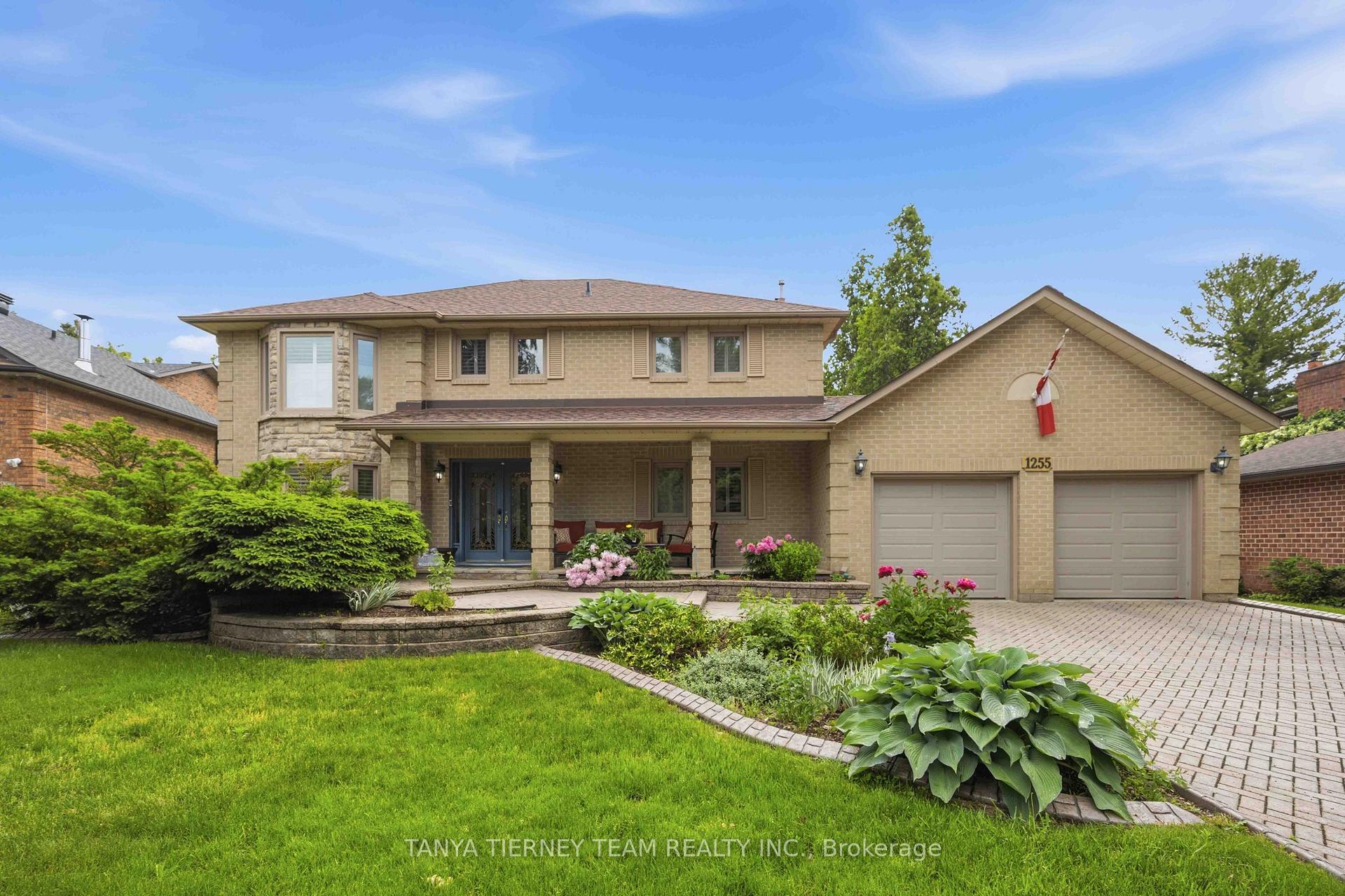 1255 Abbey Road, Pickering, ON L1X 1W3