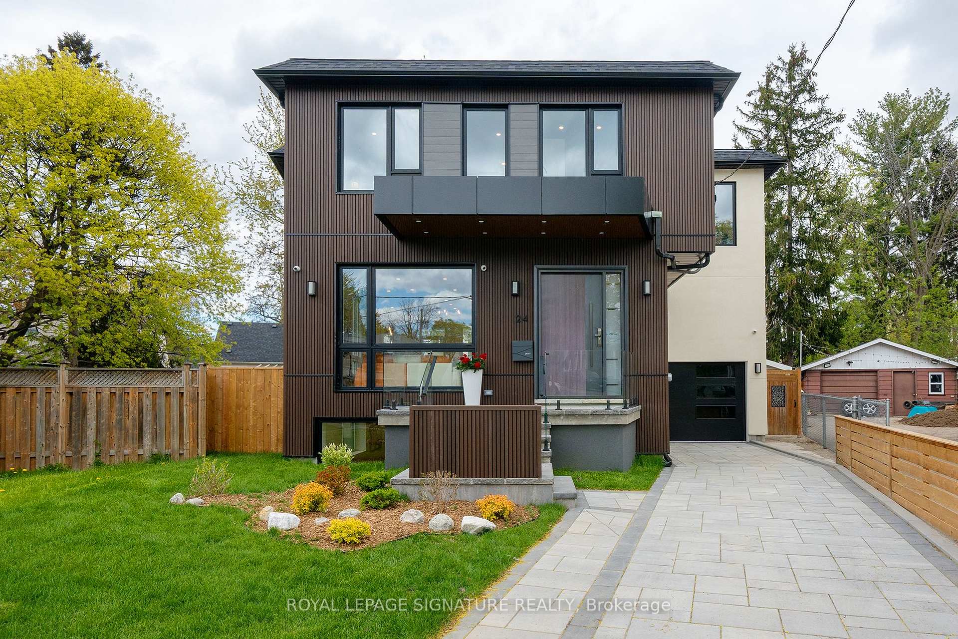 24 Merritt Road, Toronto E03, ON M4B 3K5