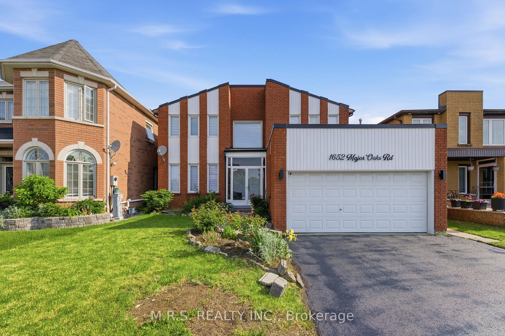 1652 Major Oaks Road Bsmnt, Pickering, ON L1X 1Y9