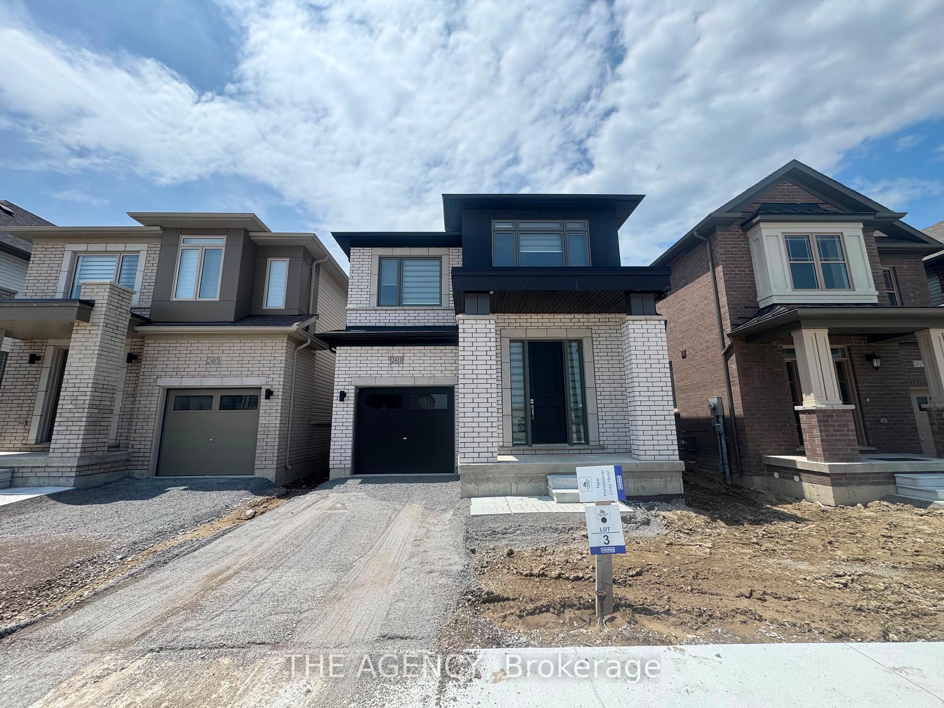 2411 Laurelview Street, Oshawa, ON L1L 0X4
