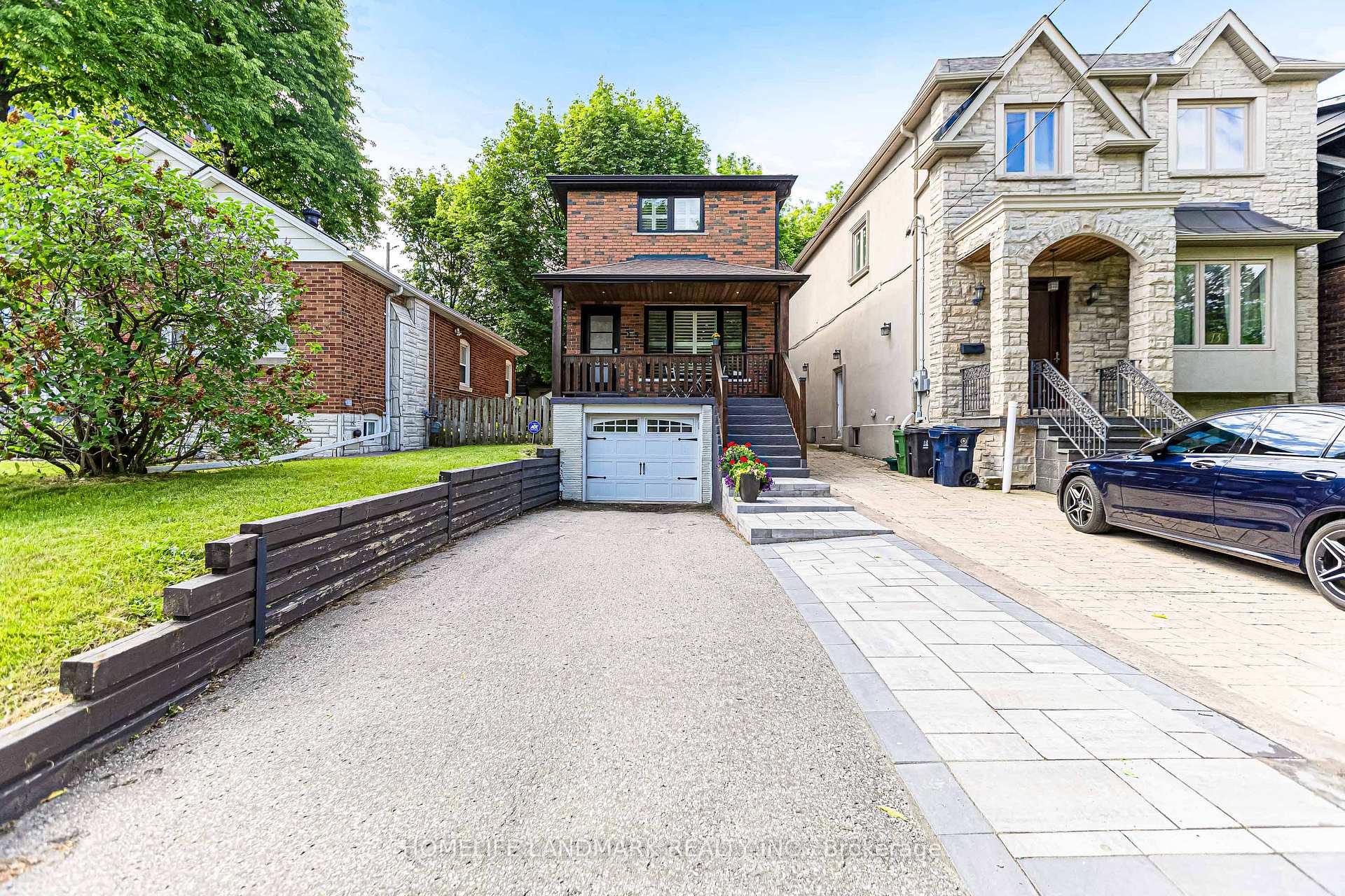 15 Denton Avenue, Toronto E03, ON M4C 1T7