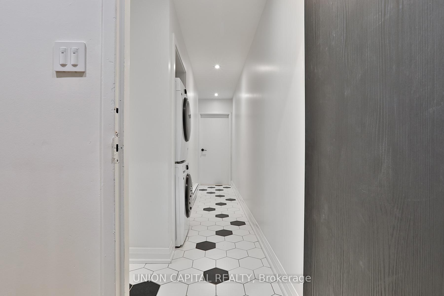 612 Gerrard Street E 2, Toronto E01, ON M4M 1Y3