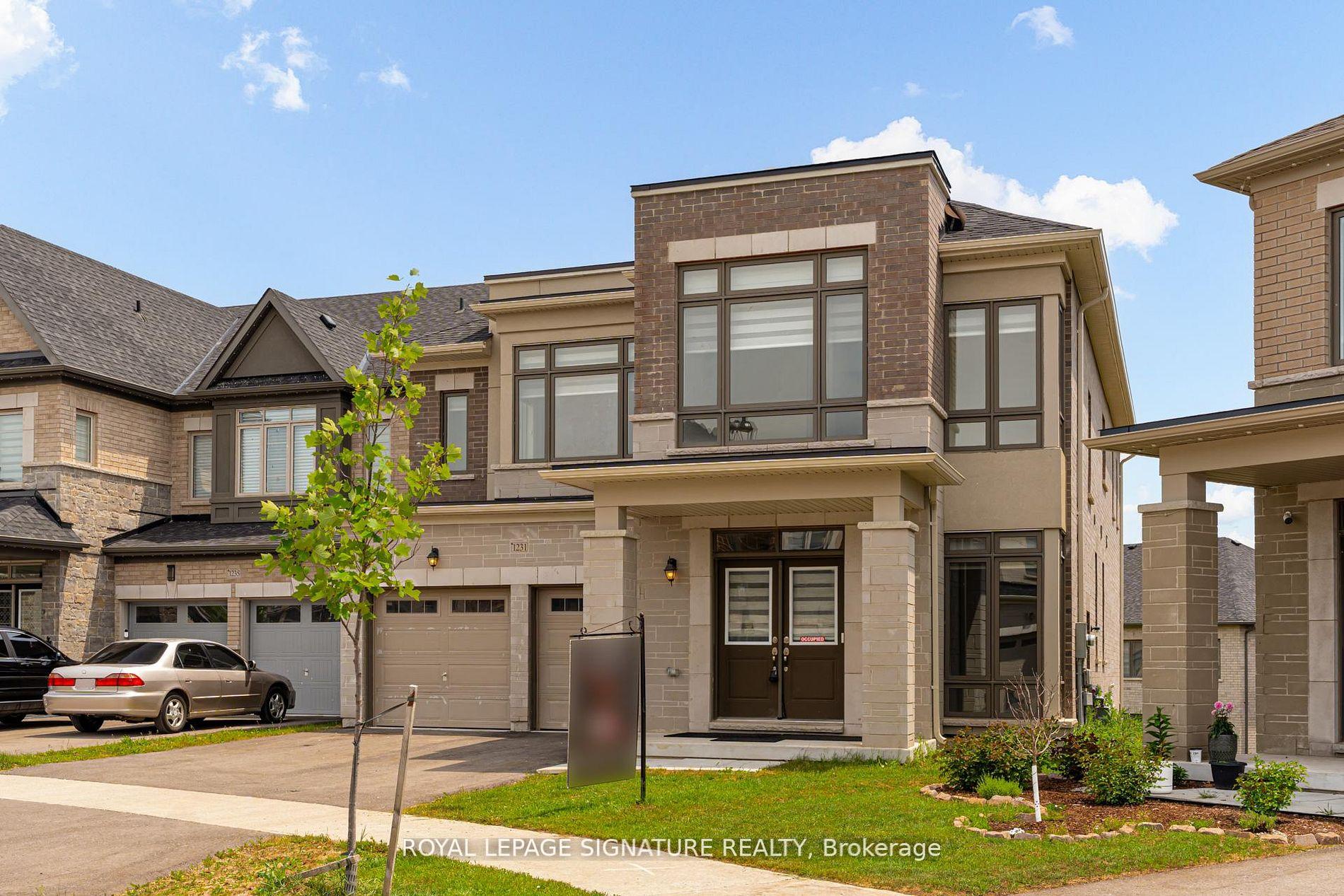 1231 Plymouth Drive Upper, Oshawa, ON L1L 0T9