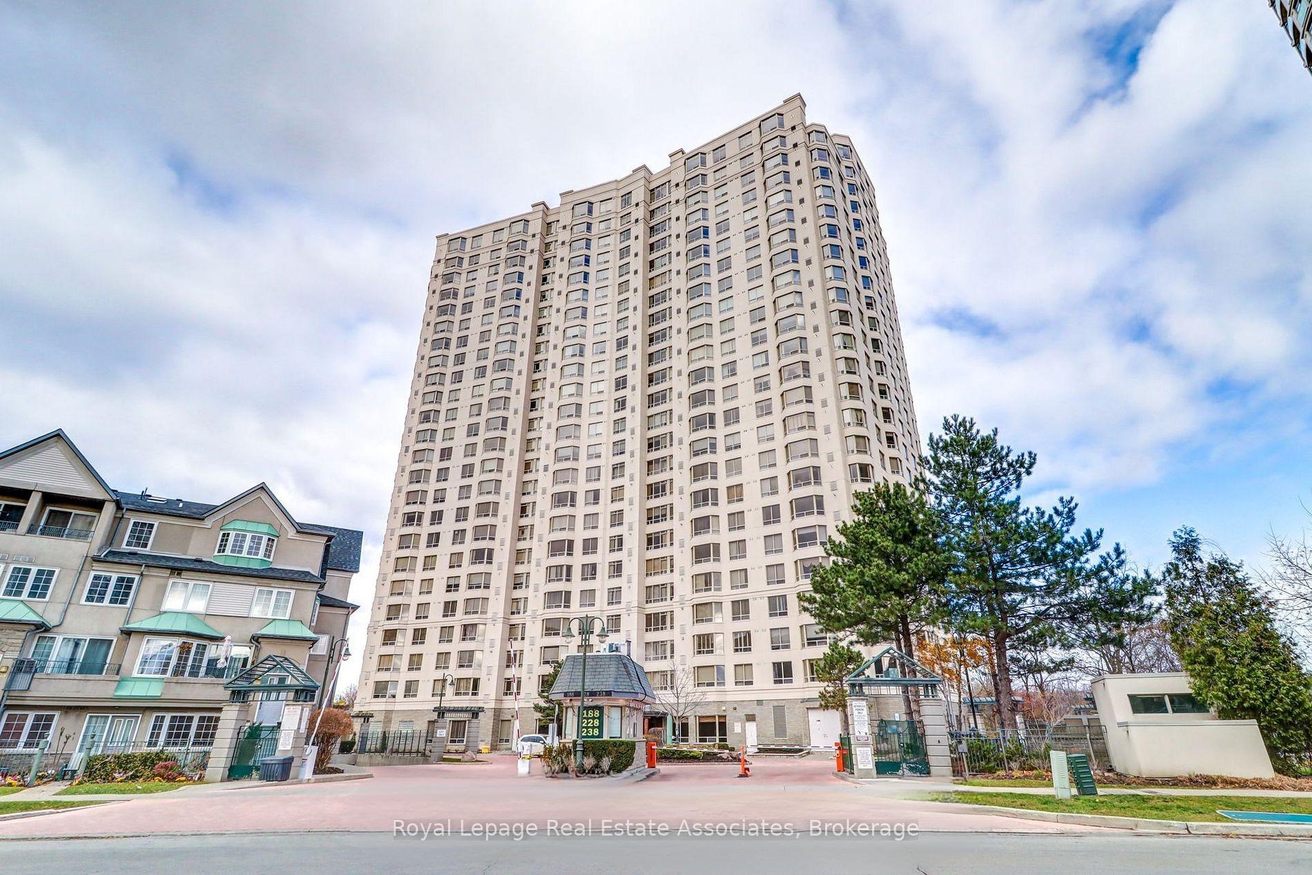 228 Bonis Avenue 2706, Toronto E05, ON M1T 3W4