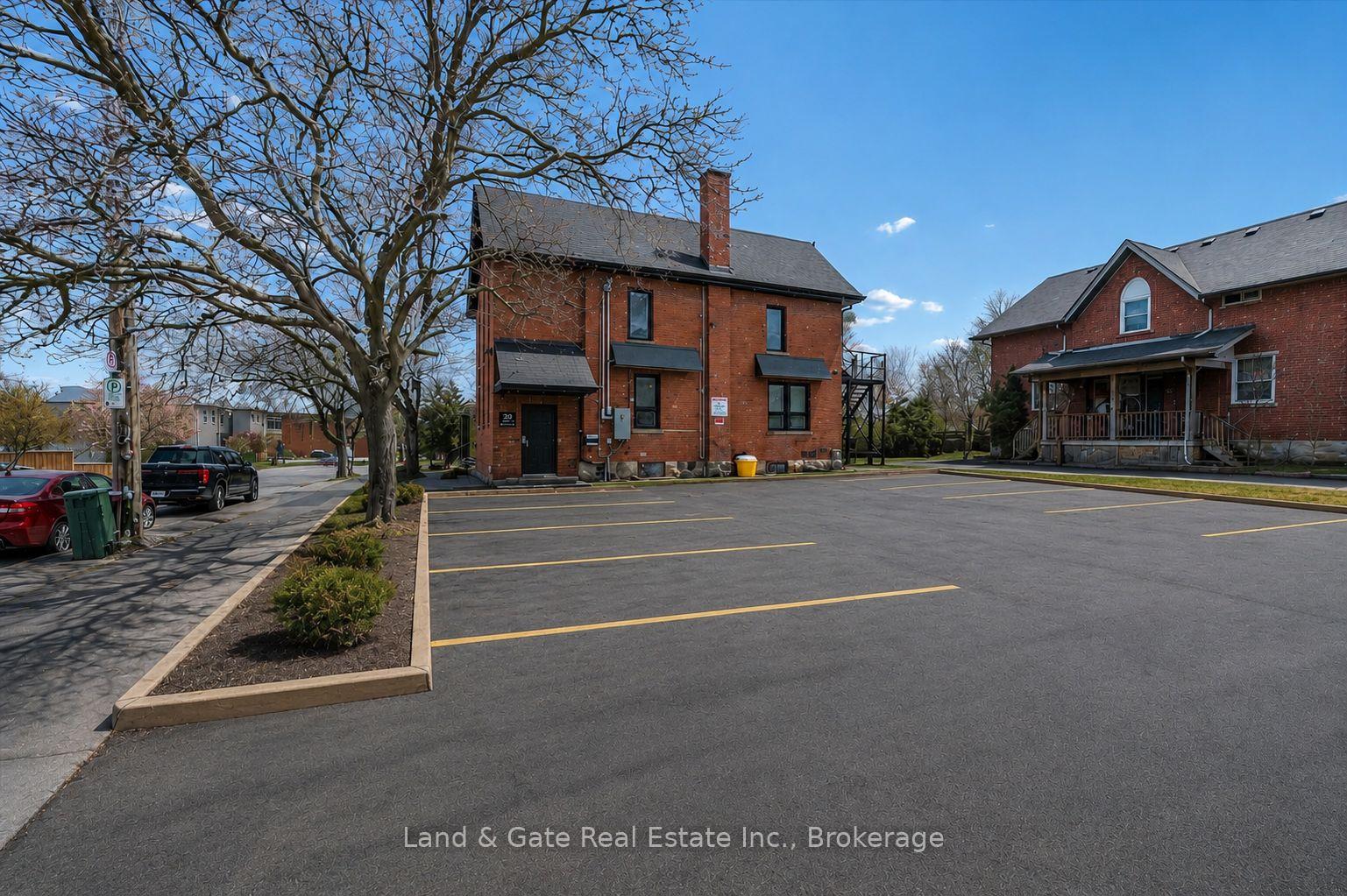 20 Elgin Street E, Oshawa, ON L1G 1S8