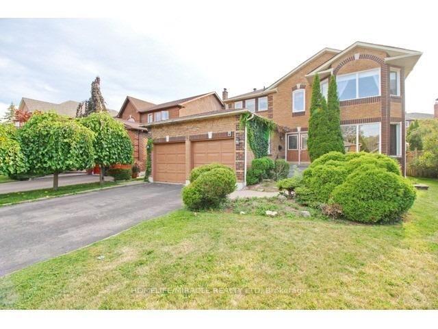8 Sayor Drive, Ajax, ON L1T 3K2