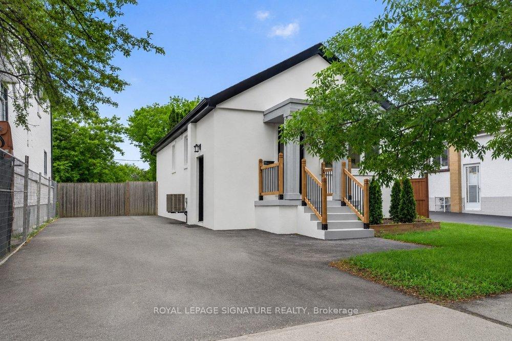 297 Kennedy Road, Toronto E06, ON M1N 3P6