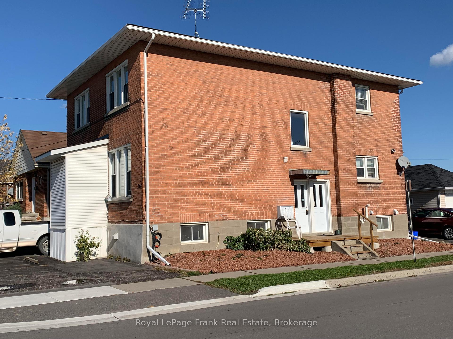243 Huron Street 4, Oshawa, ON L1H 5E5