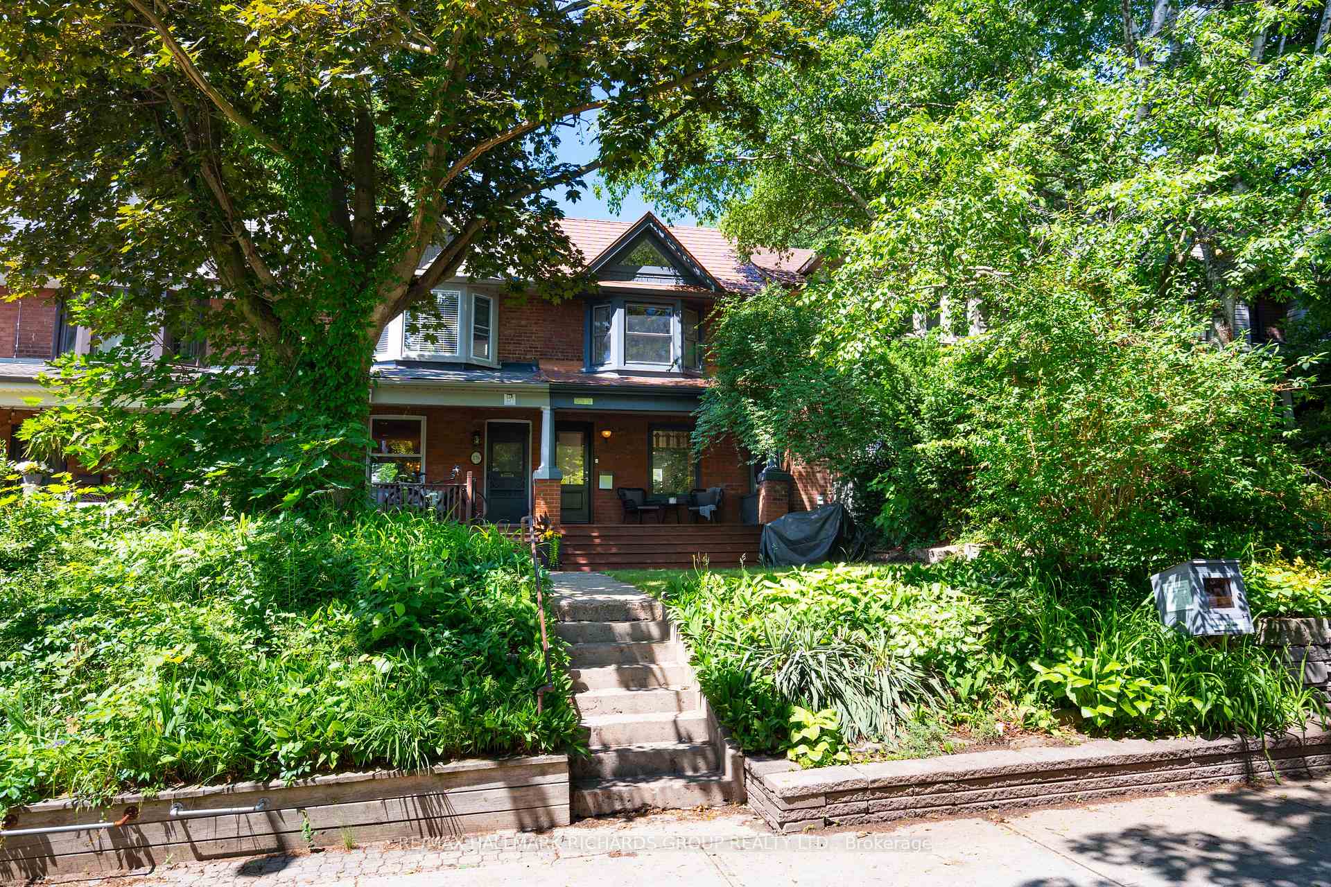 178 Wineva Avenue, Toronto E02, ON M4E 2T4