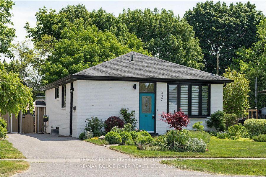 1007 Walton Boulevard, Whitby, ON L1N 3G8