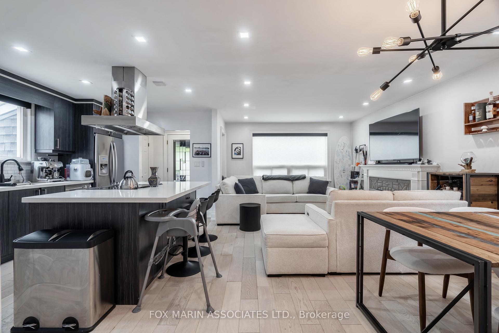 29 Bater Avenue, Toronto E03, ON M4K 2C5