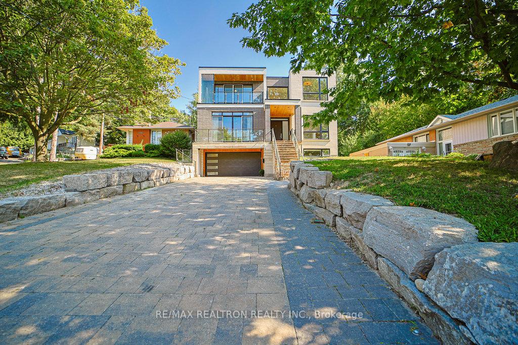 263 East Avenue, Toronto E10, ON M1C 2W2