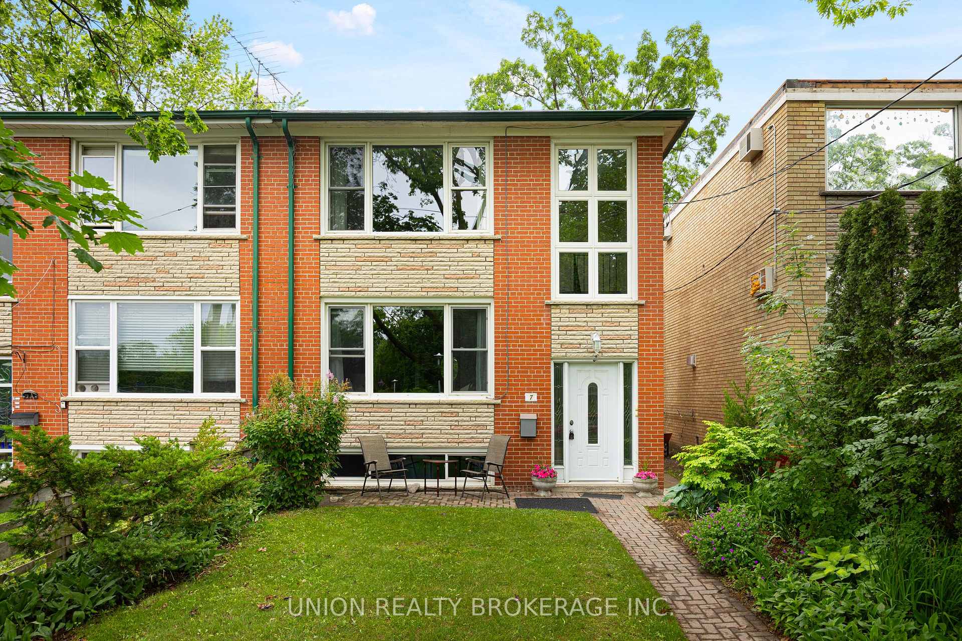 7 Norwood Road, Toronto E02, ON M4E 2R9