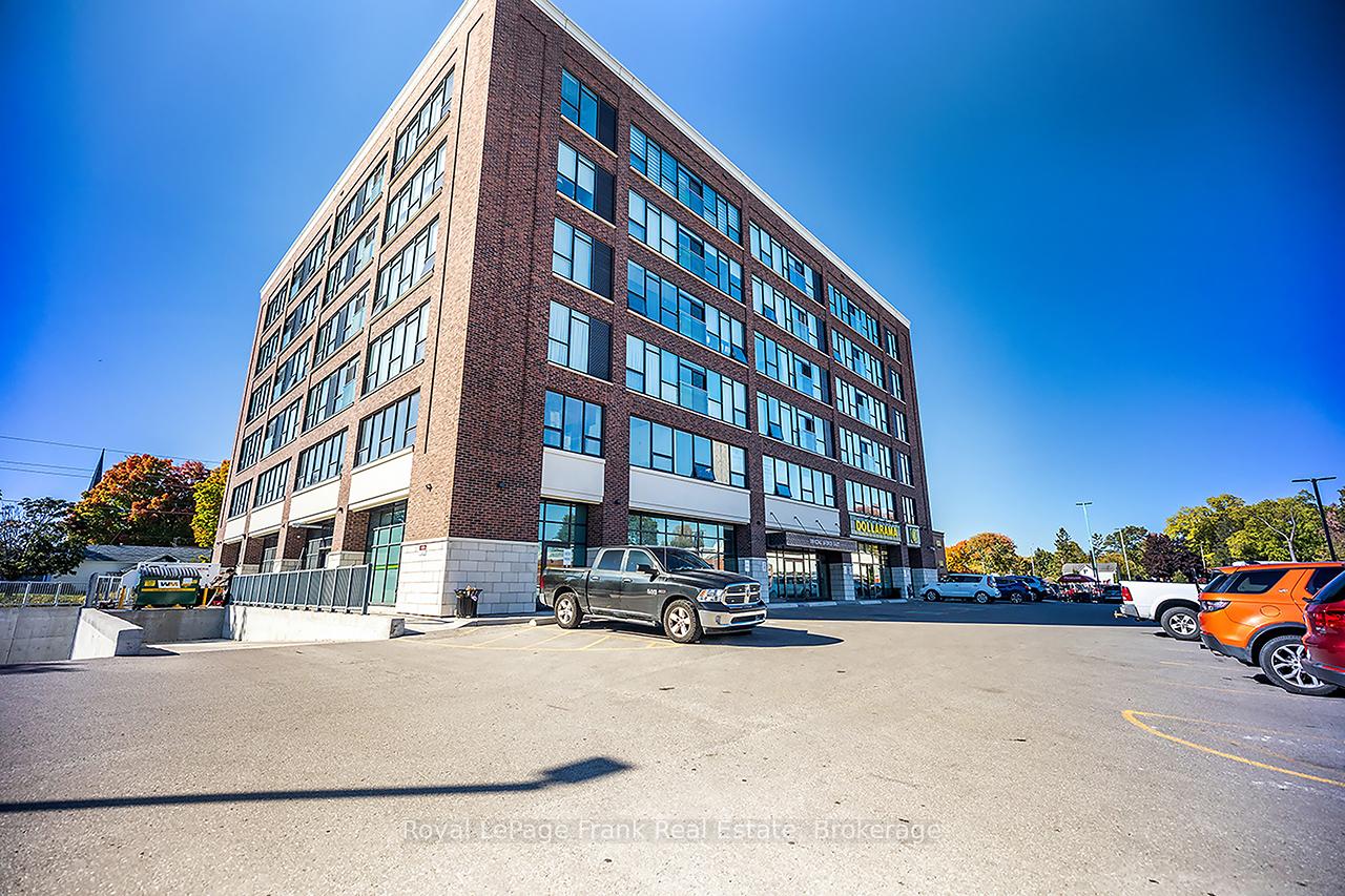 109 King Avenue E 306, Clarington, ON L1B 0V5
