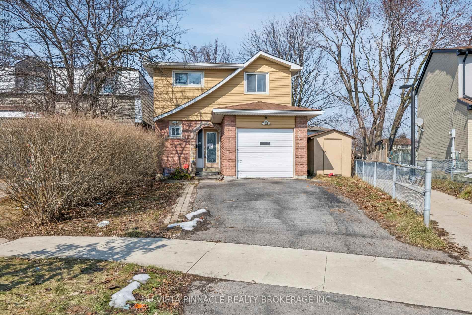 1627 Alwin Circle, Pickering, ON L1V 2W1