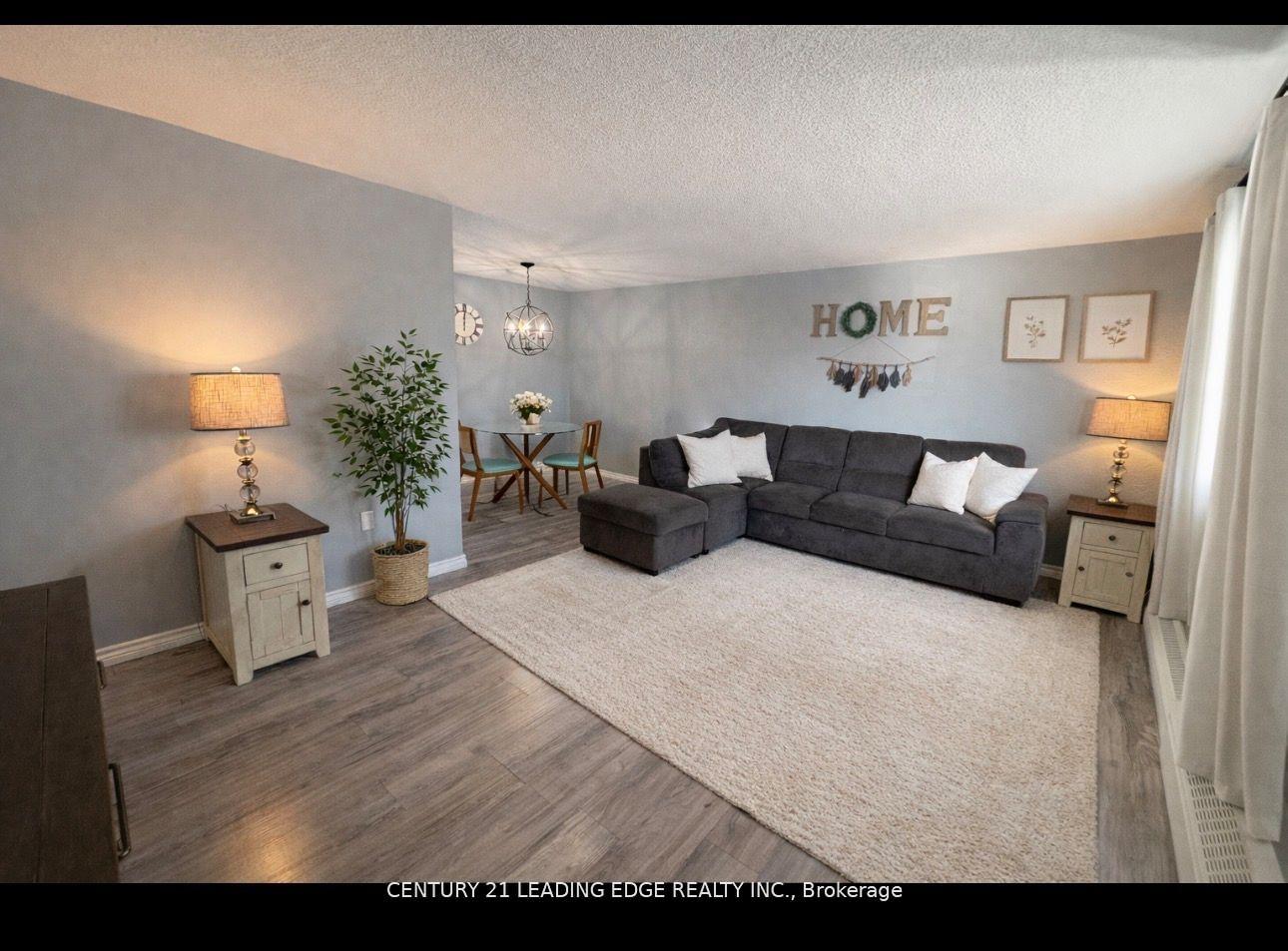 936 Glen Street S 209, Oshawa, ON L1J 5Z7