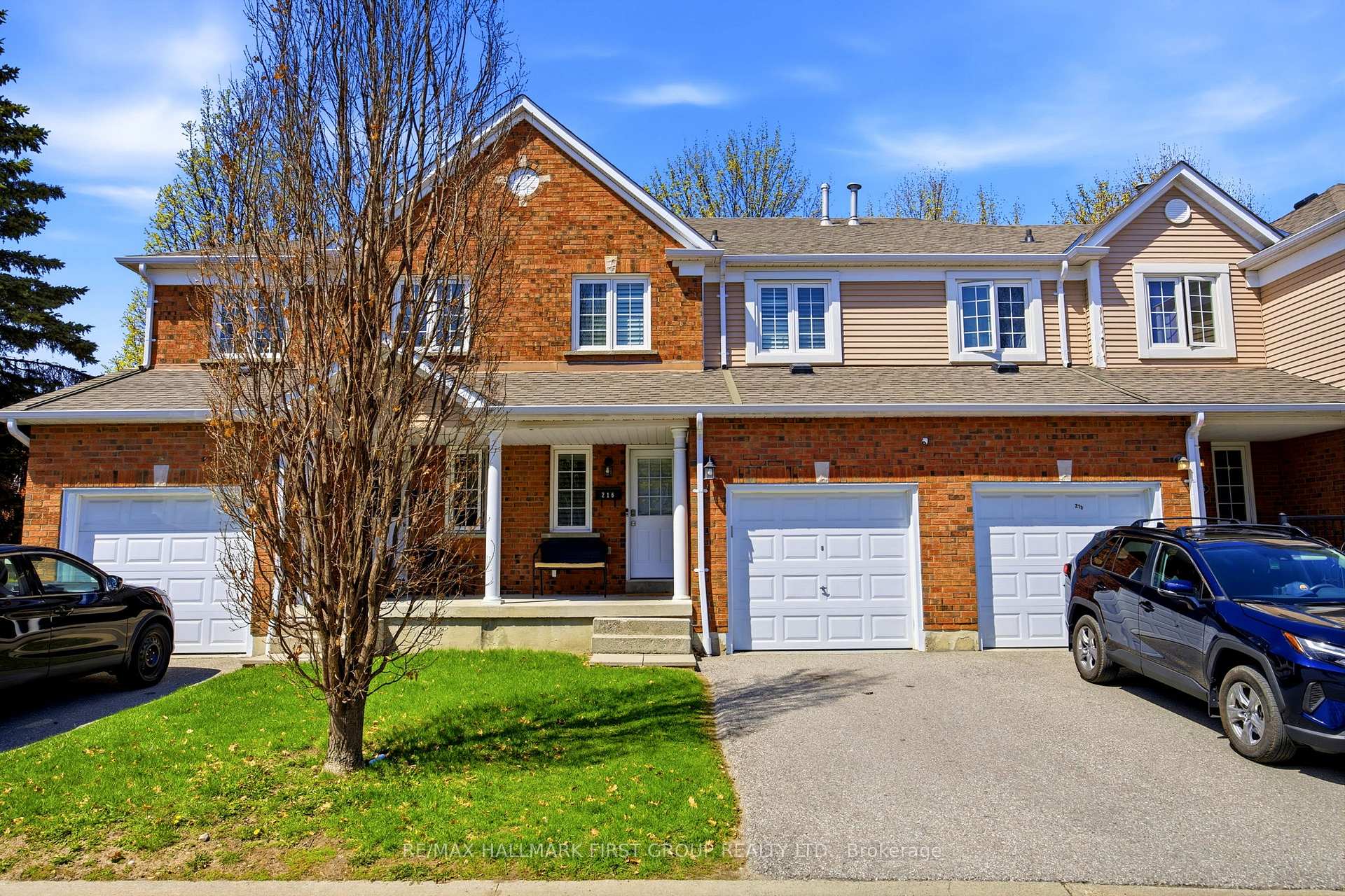 10 Bassett Boulevard 216, Whitby, ON L1N 9C8