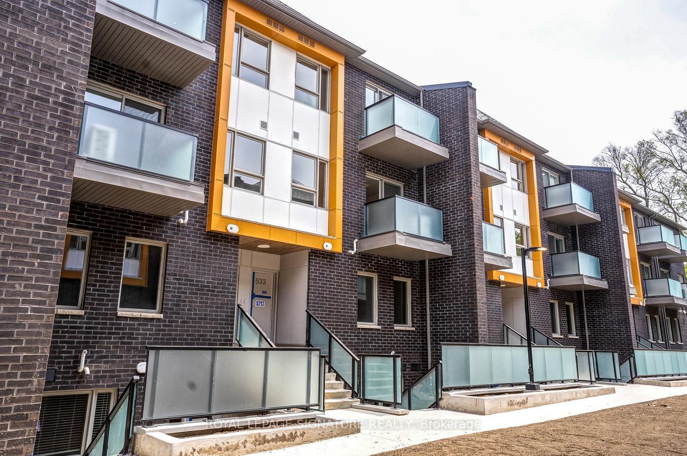 2787 Eglinton Avenue E 337, Toronto E08, ON M1J 0B2