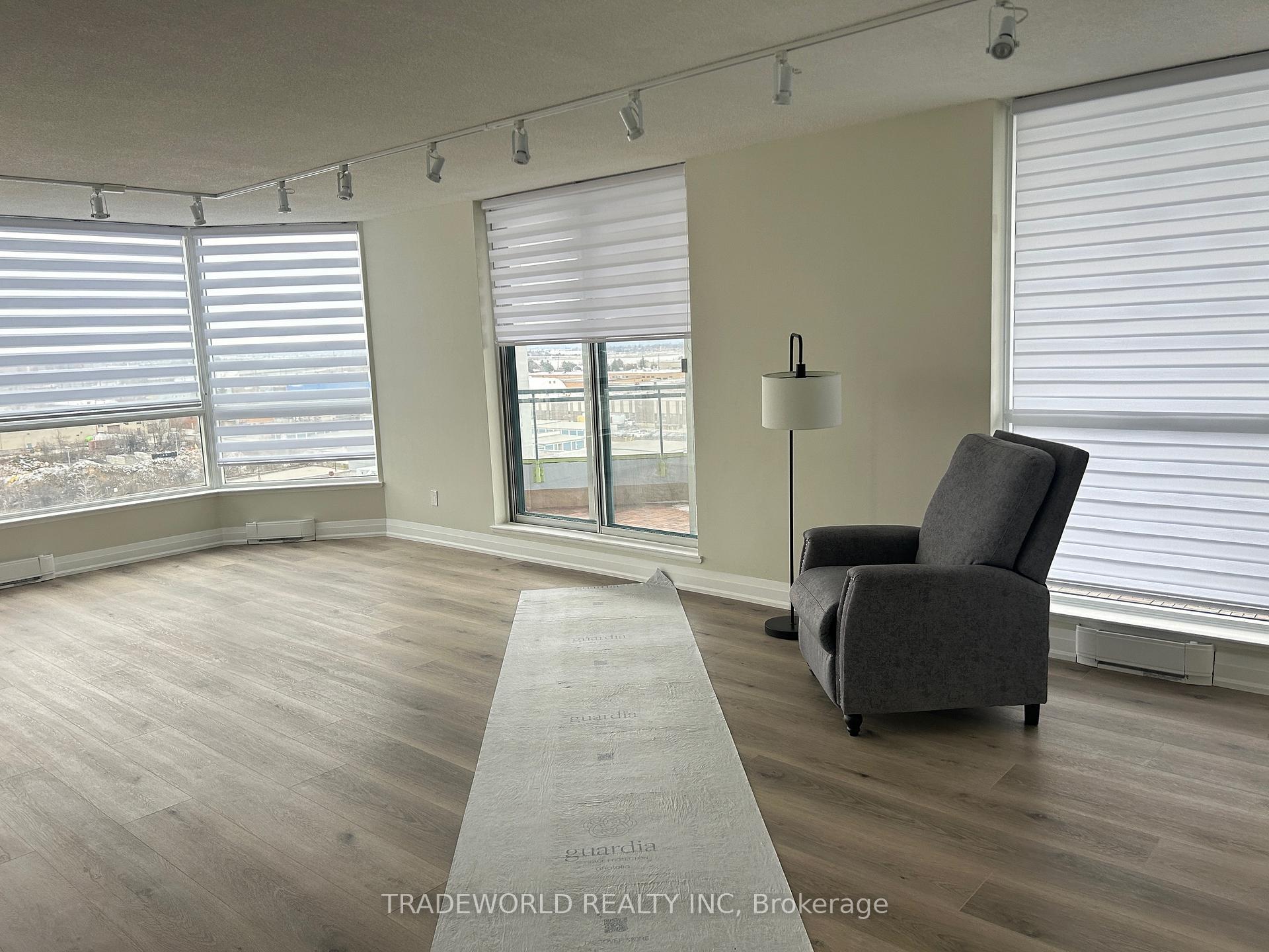 4725 Sheppard Avenue E 1405, Toronto E07, ON M1S 5B2