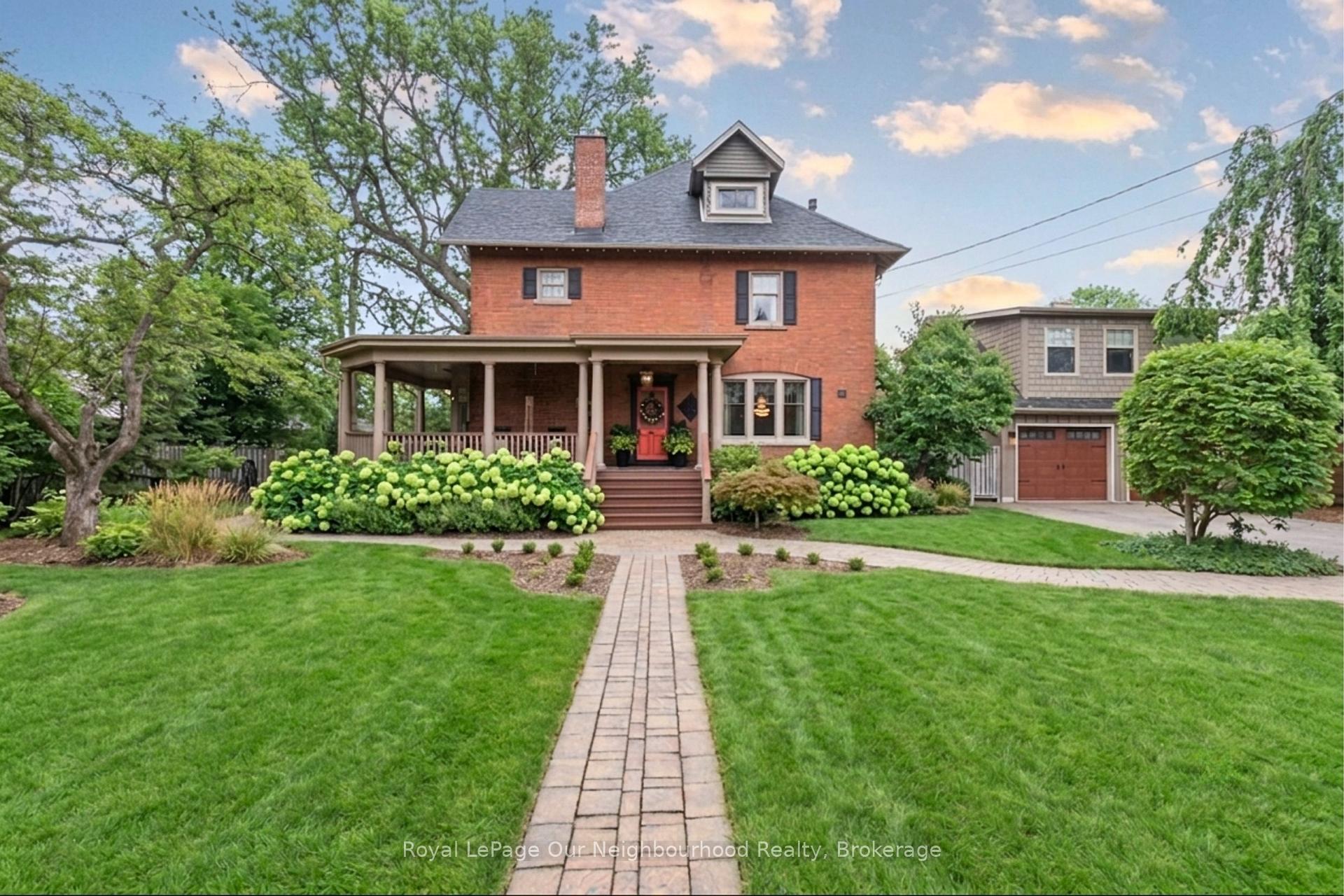 305 Trent Street W, Whitby, ON L1N 1M3