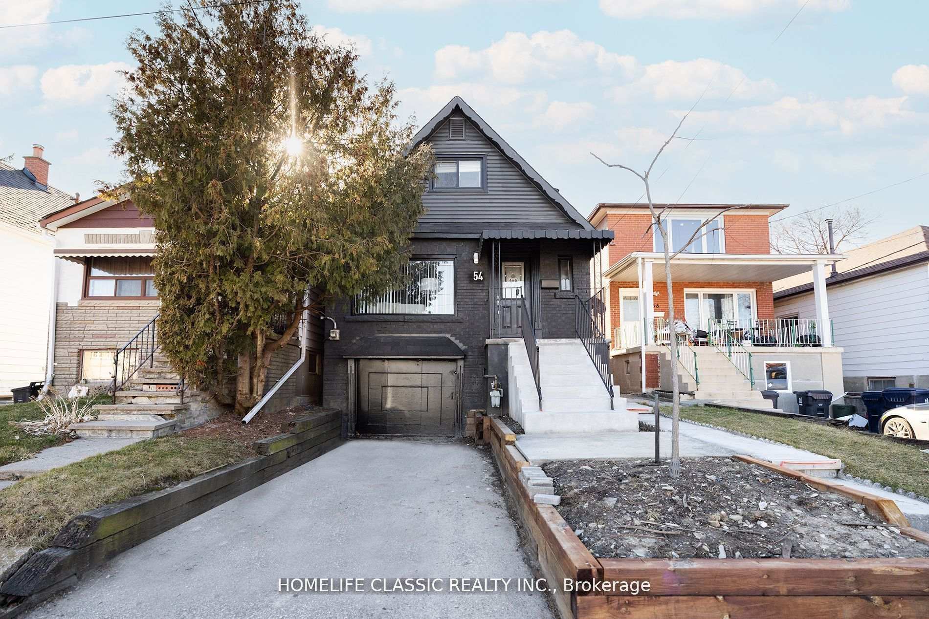 54 South Woodrow Boulevard, Toronto E06, ON M1N 3L6