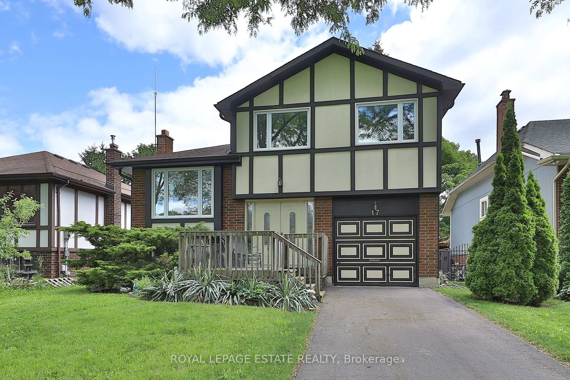 17 Jacob Drive, Whitby, ON L1P 1A9