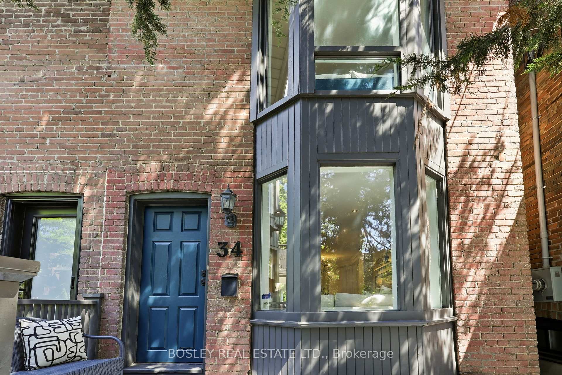 34 Tennis Crescent, Toronto E01, ON M4K 1J3