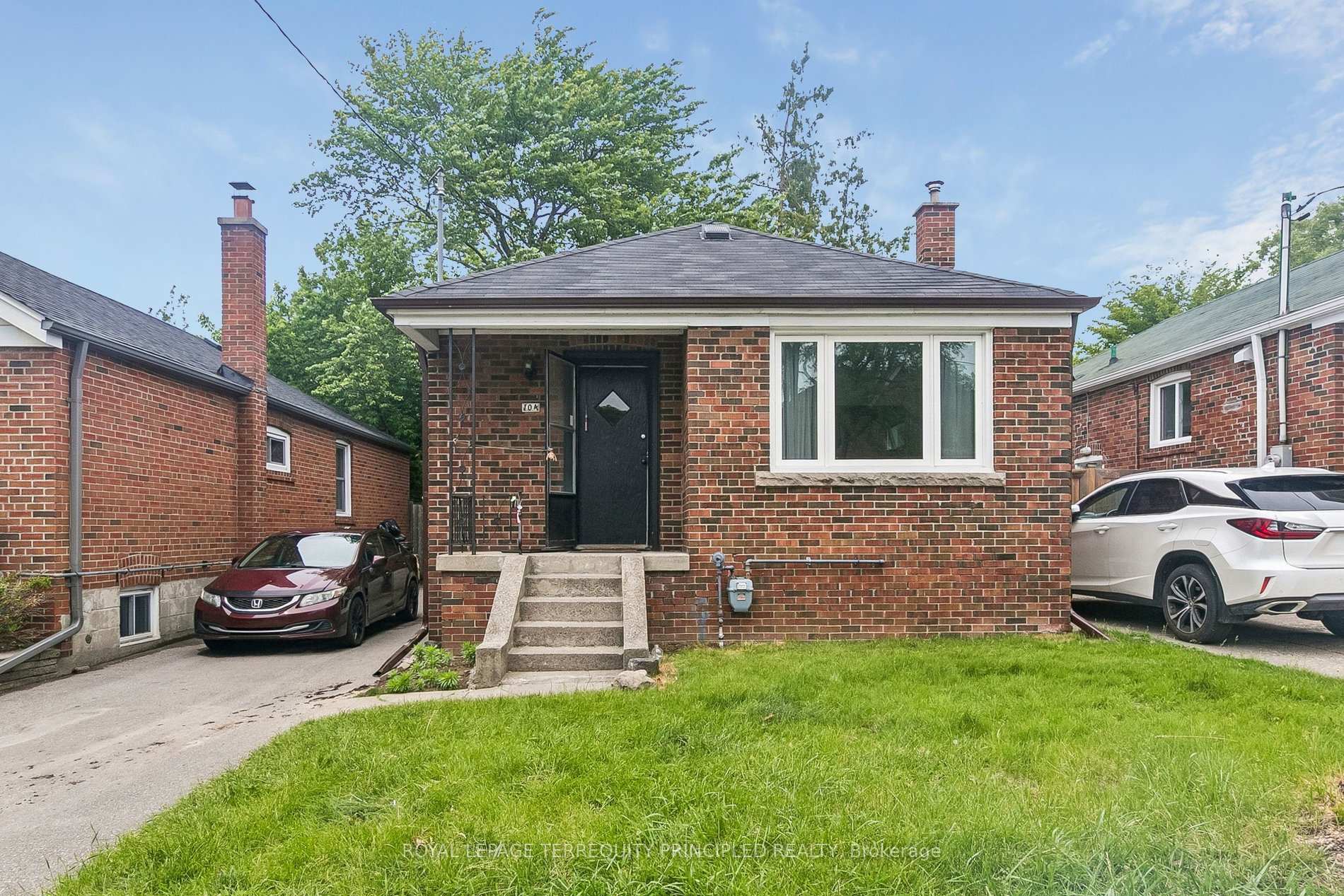 104 Galbraith Avenue, Toronto E03, ON M4B 2B7