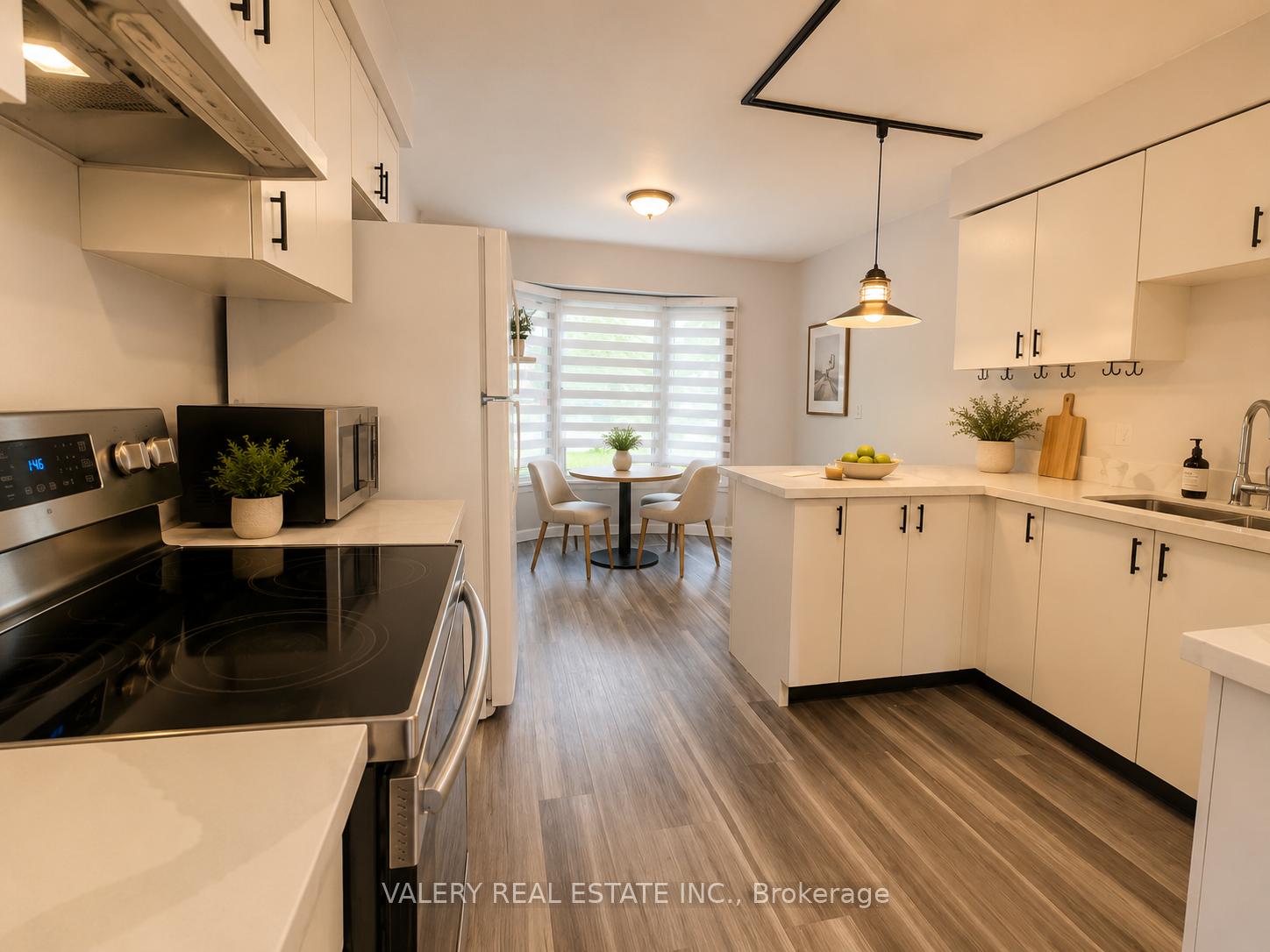 164 Daniels Crescent Main, Ajax, ON L1T 1Z3