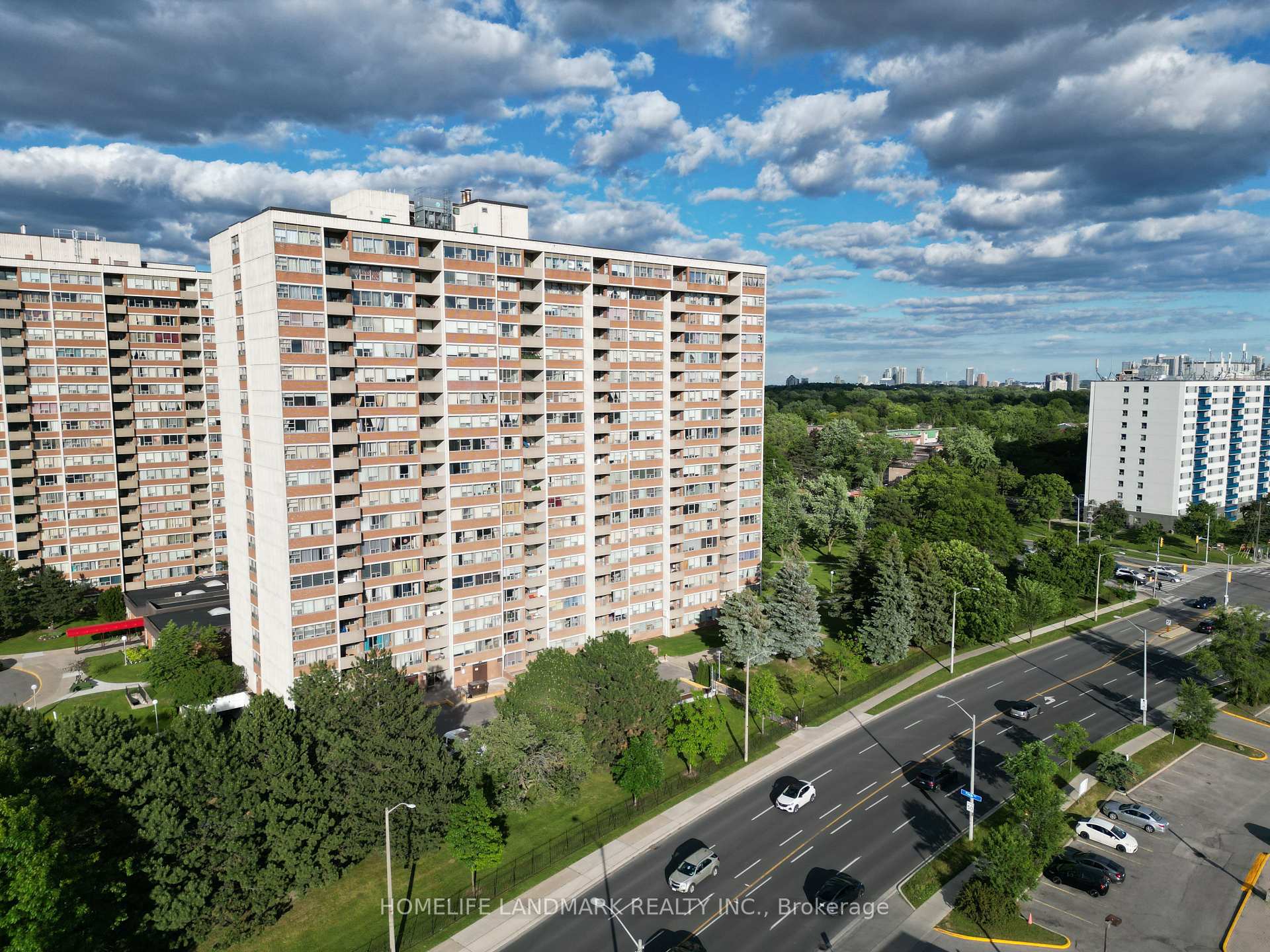25 Silver Springs Boulevard PH12, Toronto E05, ON M1V 1M9