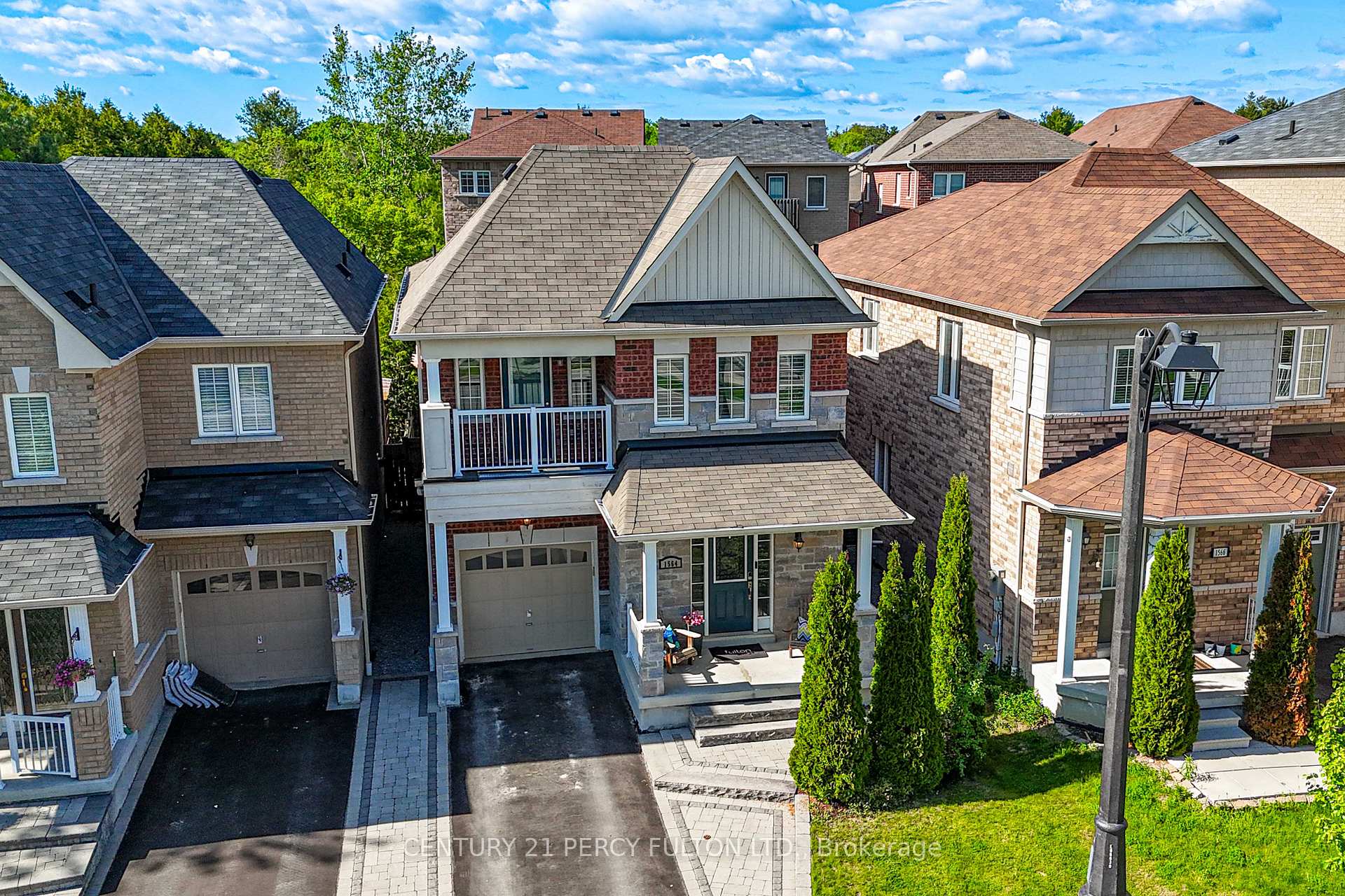 1564 Brandy Court, Pickering, ON L1X 0C8