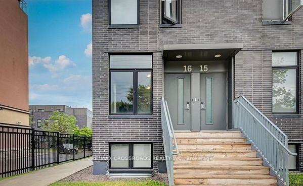 1720 Simcoe Street 15, Oshawa, ON L1G 4X9