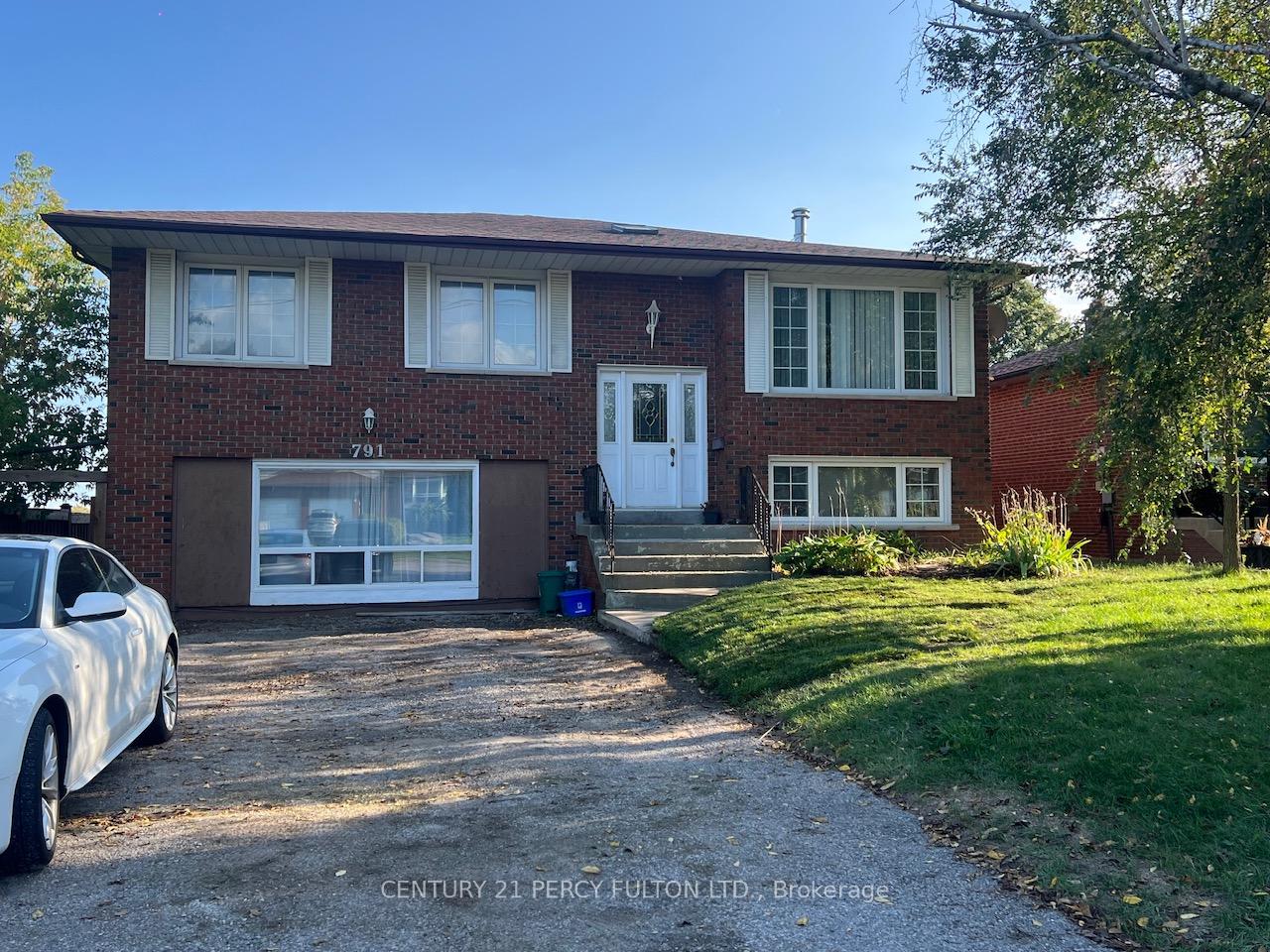 791 Sheppard Avenue Main, Pickering, ON L1V 1G4