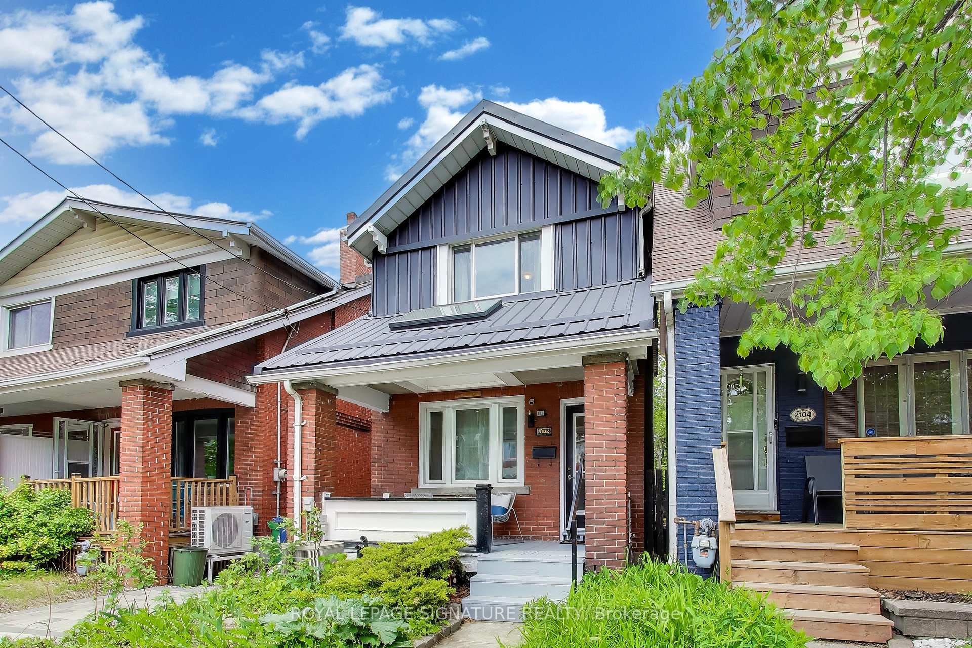 2102 Gerrard Street E, Toronto E02, ON M4E 2B8
