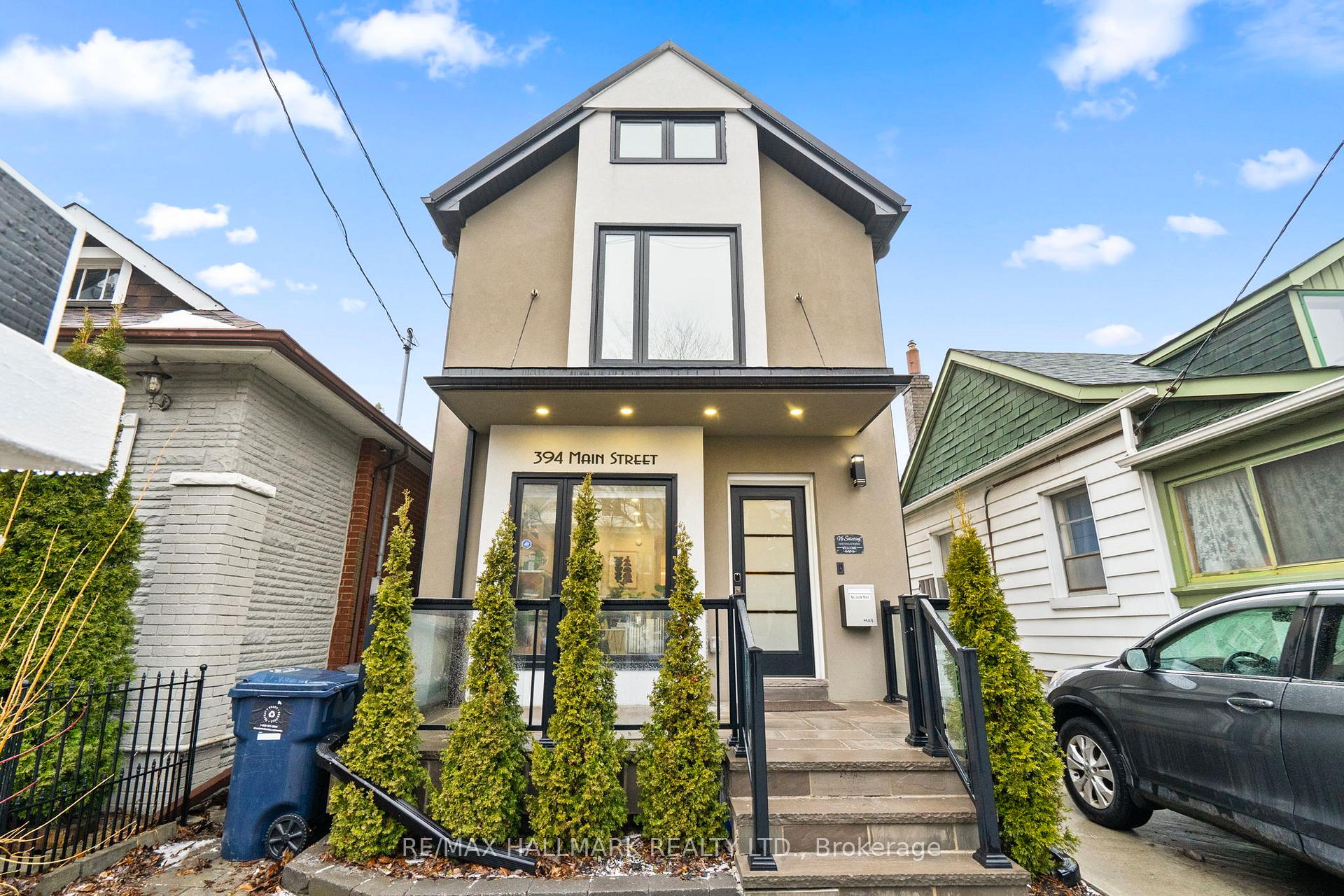394 Main Street, Toronto E03, ON M4C 4X8