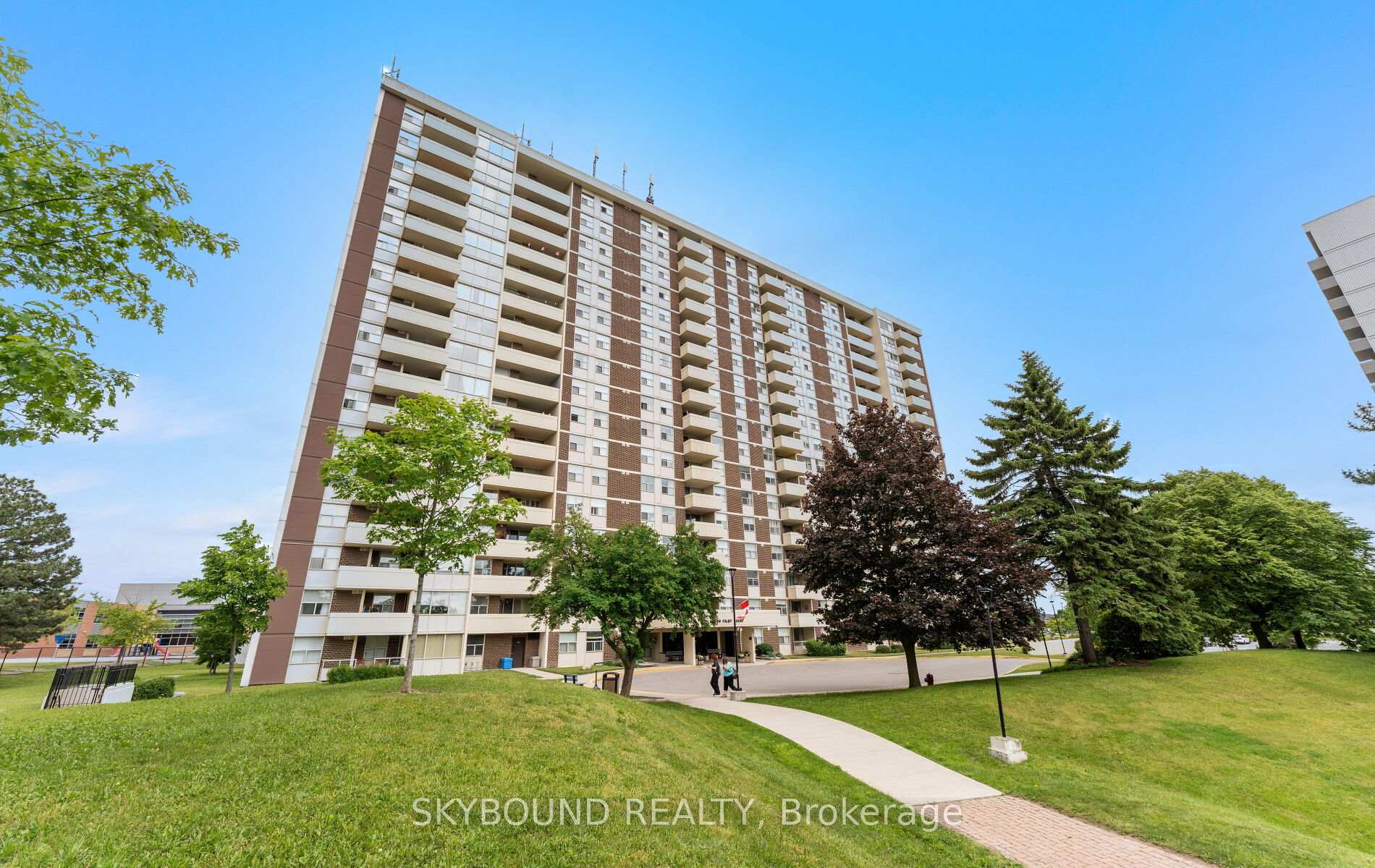 66 Falby Court 1009, Ajax, ON L1S 3L2
