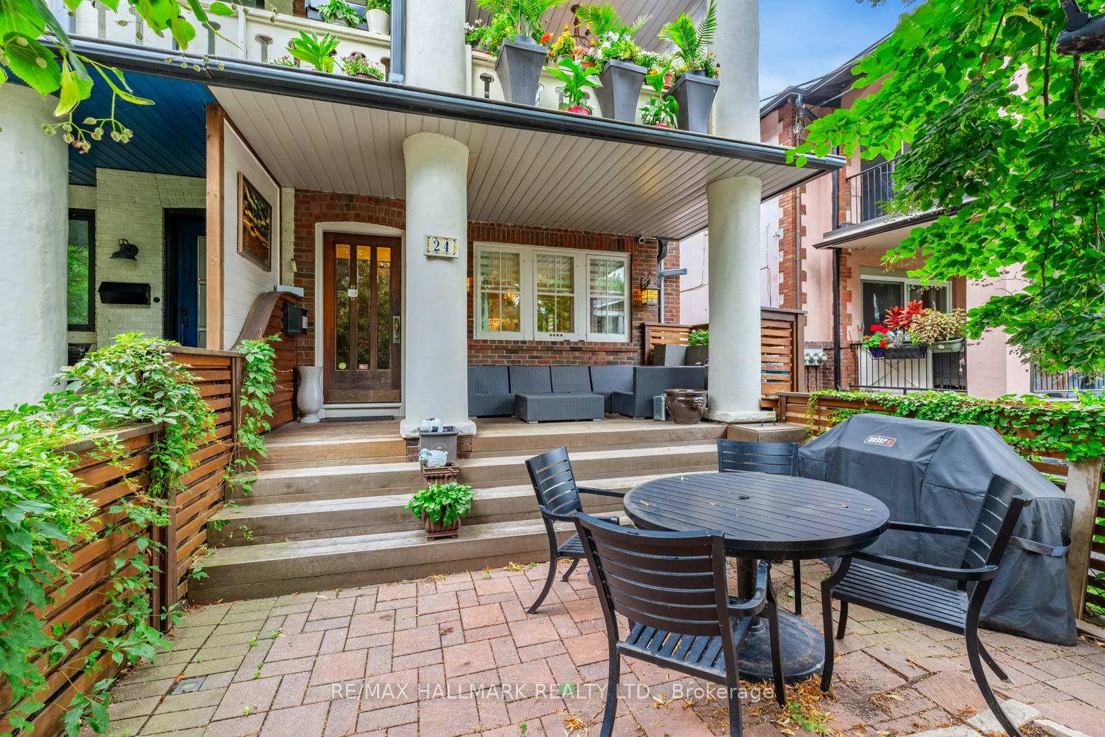 24 Hammersmith Avenue Main, Toronto E02, ON M4E 2W4
